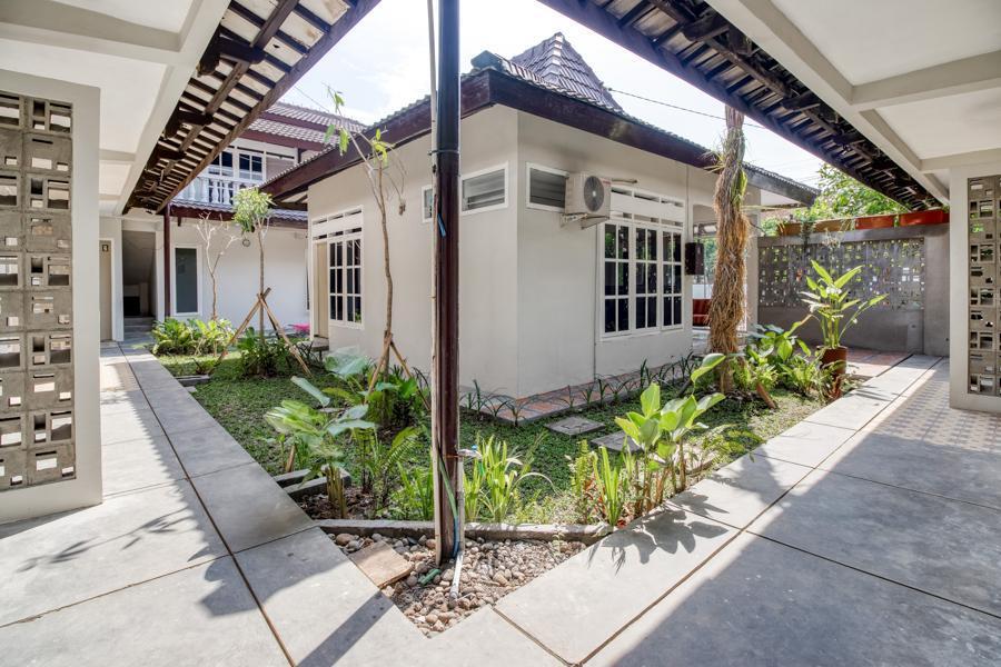Готель Reddoorz Near Malioboro Tugu Station Jogja Джок'якарта Екстер'єр фото